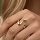 18K Ring wave – wasserfest