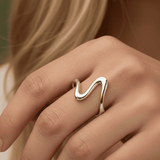 18K Ring wave – wasserfestes Weissgold